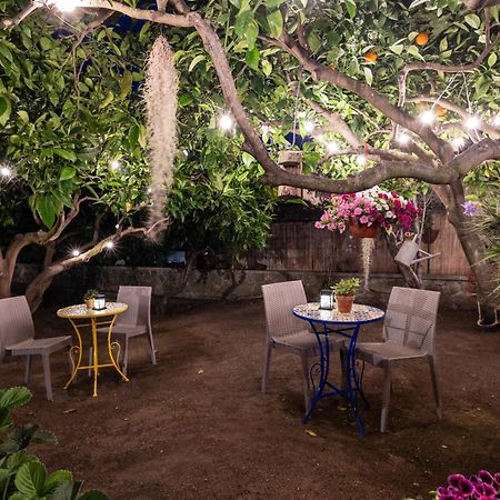 Lauricella Bed And Breakfast Lipari  Buitenkant foto