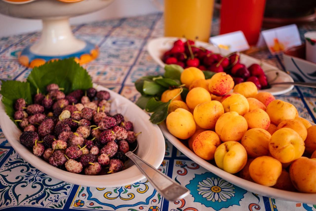 Lauricella Bed And Breakfast Lipari  Buitenkant foto