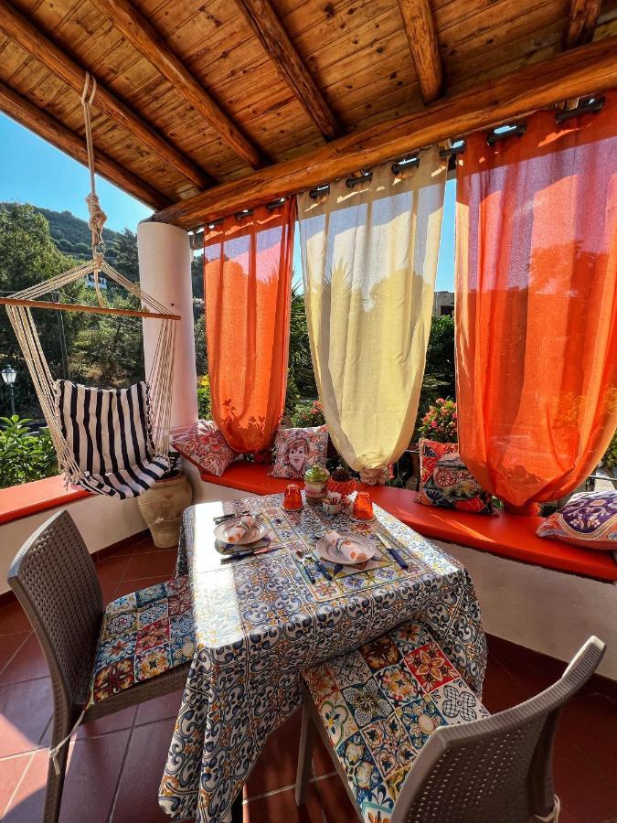 Lauricella Bed And Breakfast Lipari  Buitenkant foto